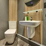 Riverside Park 5 Appartamento *