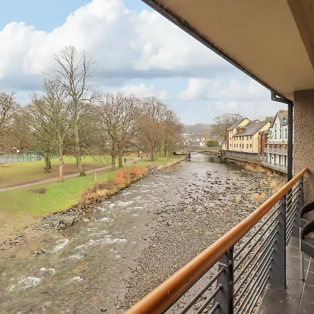 Riverside Park 5 *
