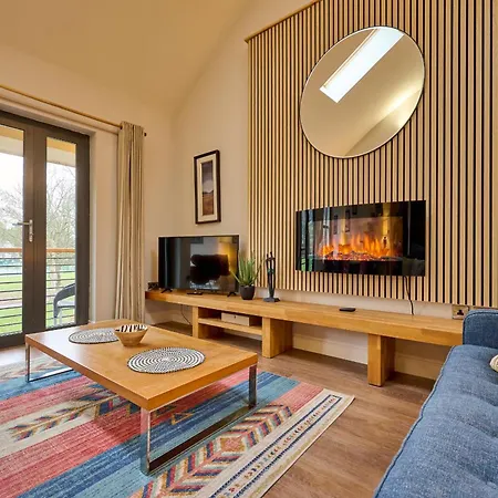 Riverside Park 5 * Кесвик