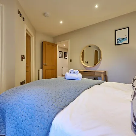 Riverside Park 5 *