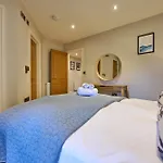 Riverside Park 5 *